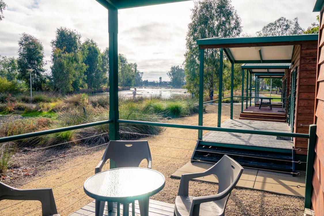 Victoria Lake Holiday Park Shepparton Exteriör bild