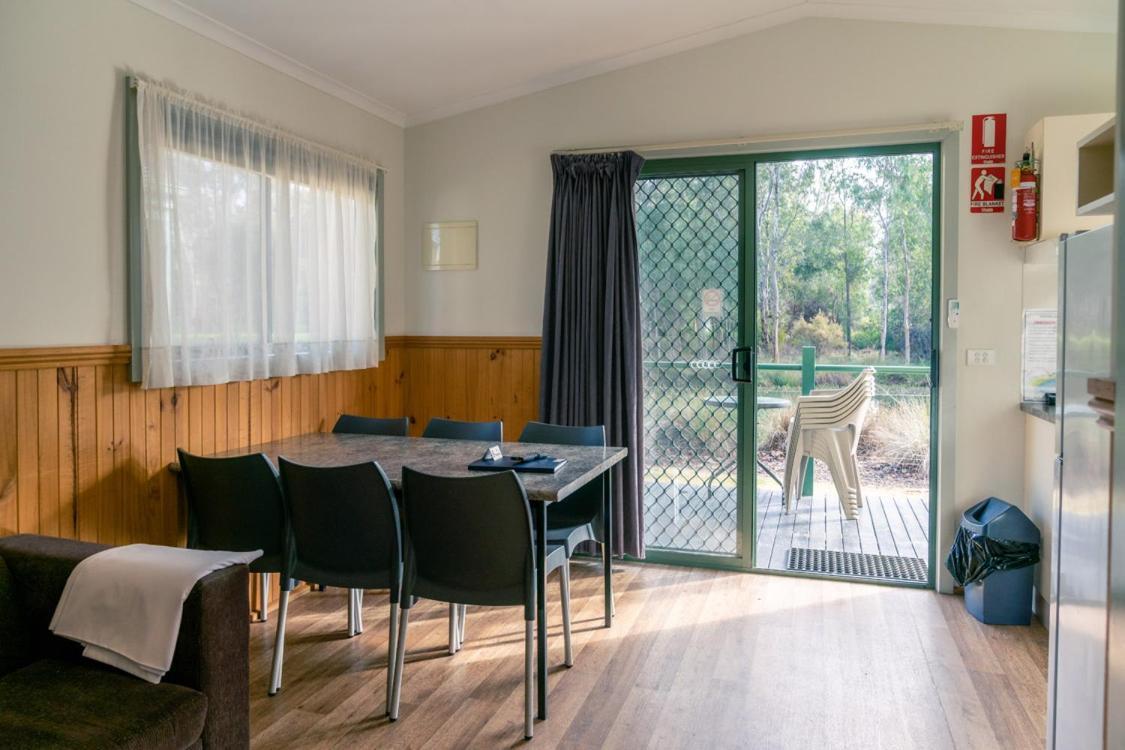 Victoria Lake Holiday Park Shepparton Exteriör bild