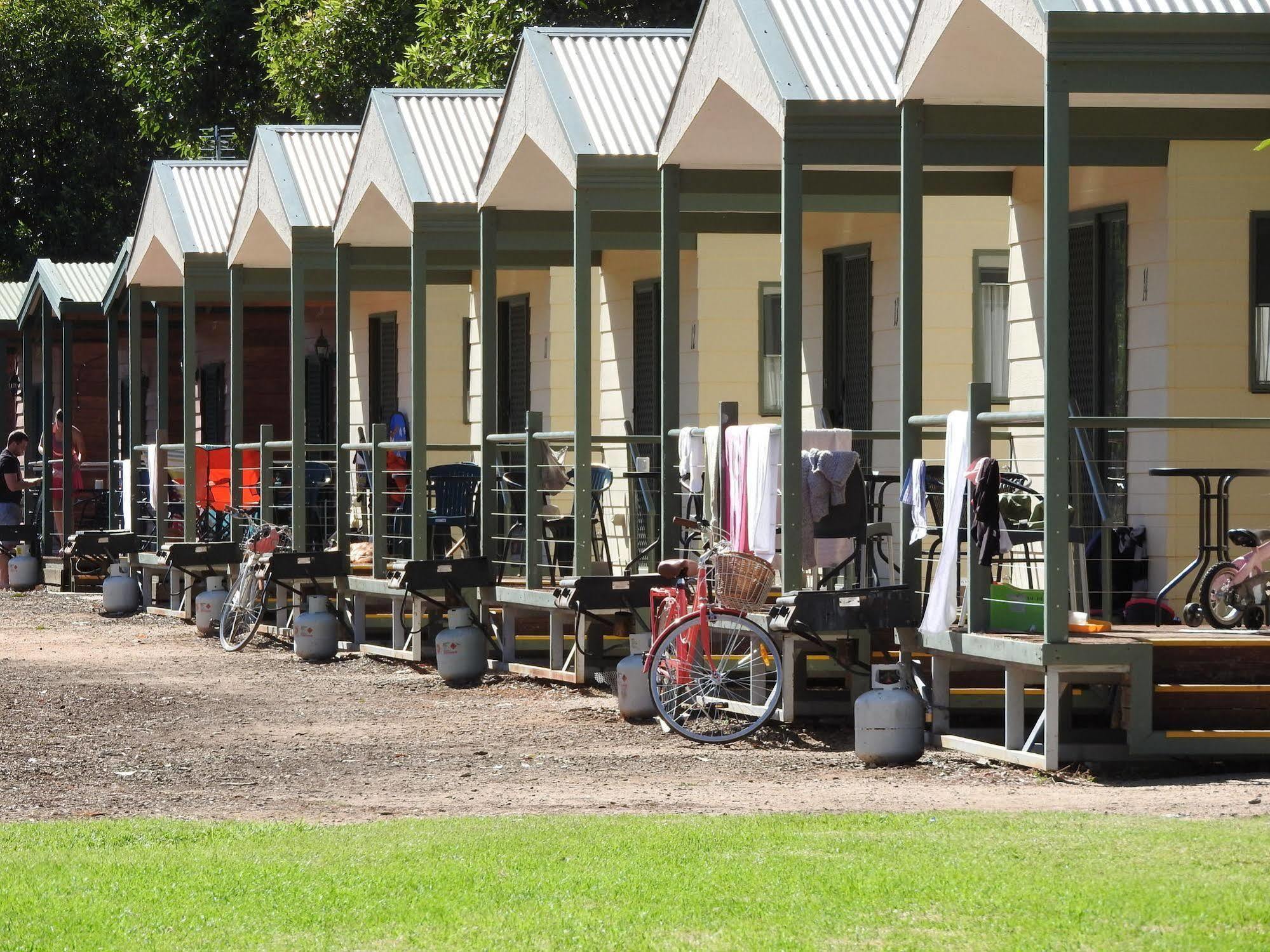 Victoria Lake Holiday Park Shepparton Exteriör bild