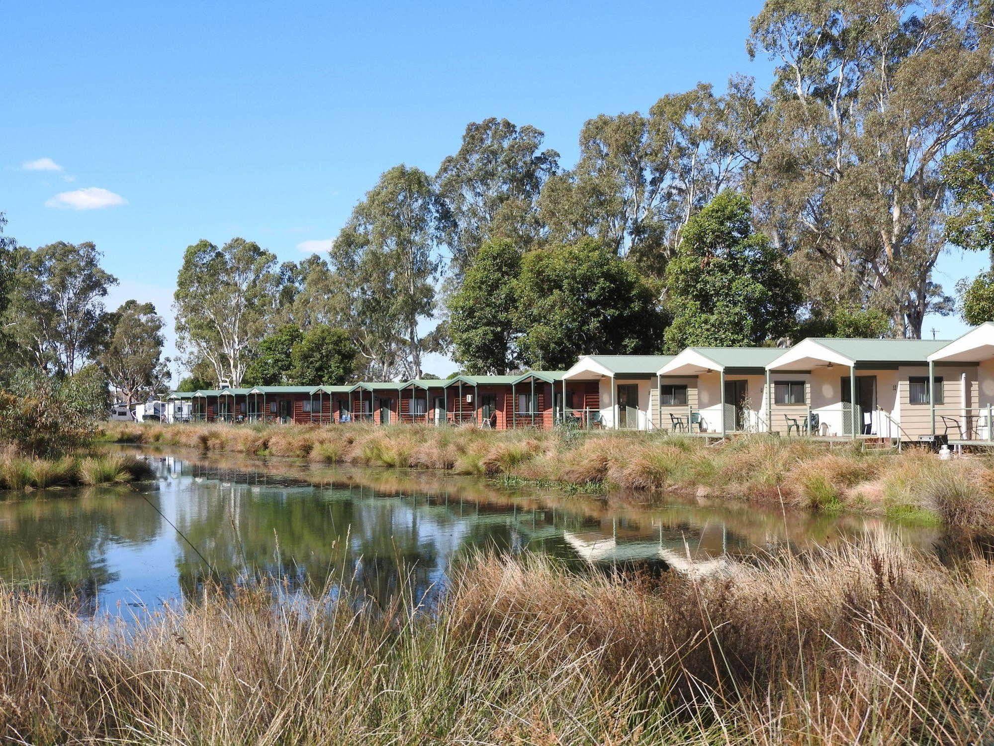 Victoria Lake Holiday Park Shepparton Exteriör bild